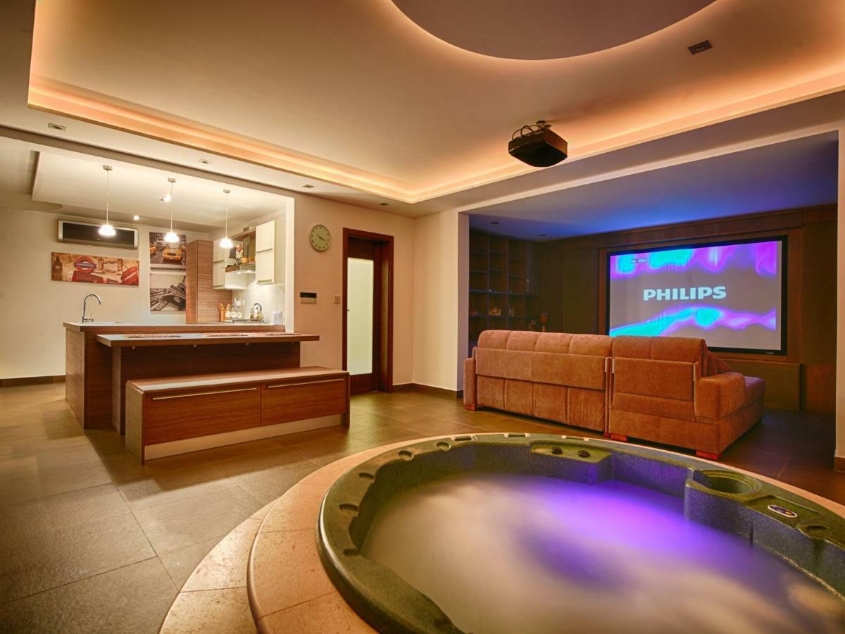 Anthony'S Maisonette Villa Qala Екстериор снимка